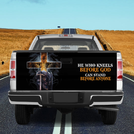 Petthouse | Lion Cross Knight Tailgate Decal He Who Kneels Before God Jesus Decor Car