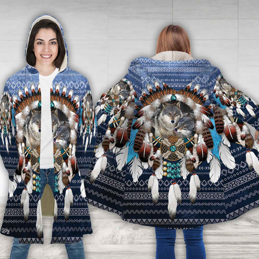 Petthouse | Wolf Couple Husband Wife Dreamcatcher Hooded Cloak, Amerinds People Vintage Gifts Native
